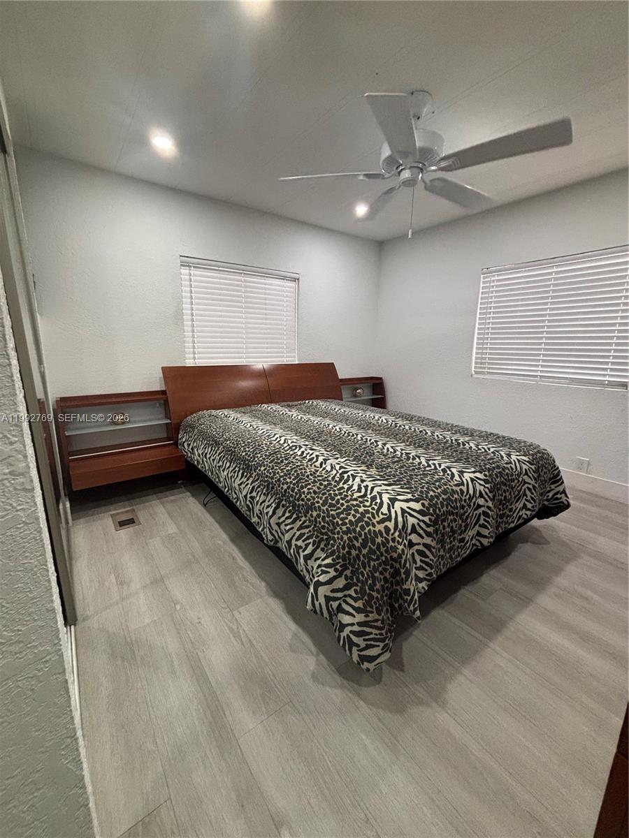 University Lakes - Residential