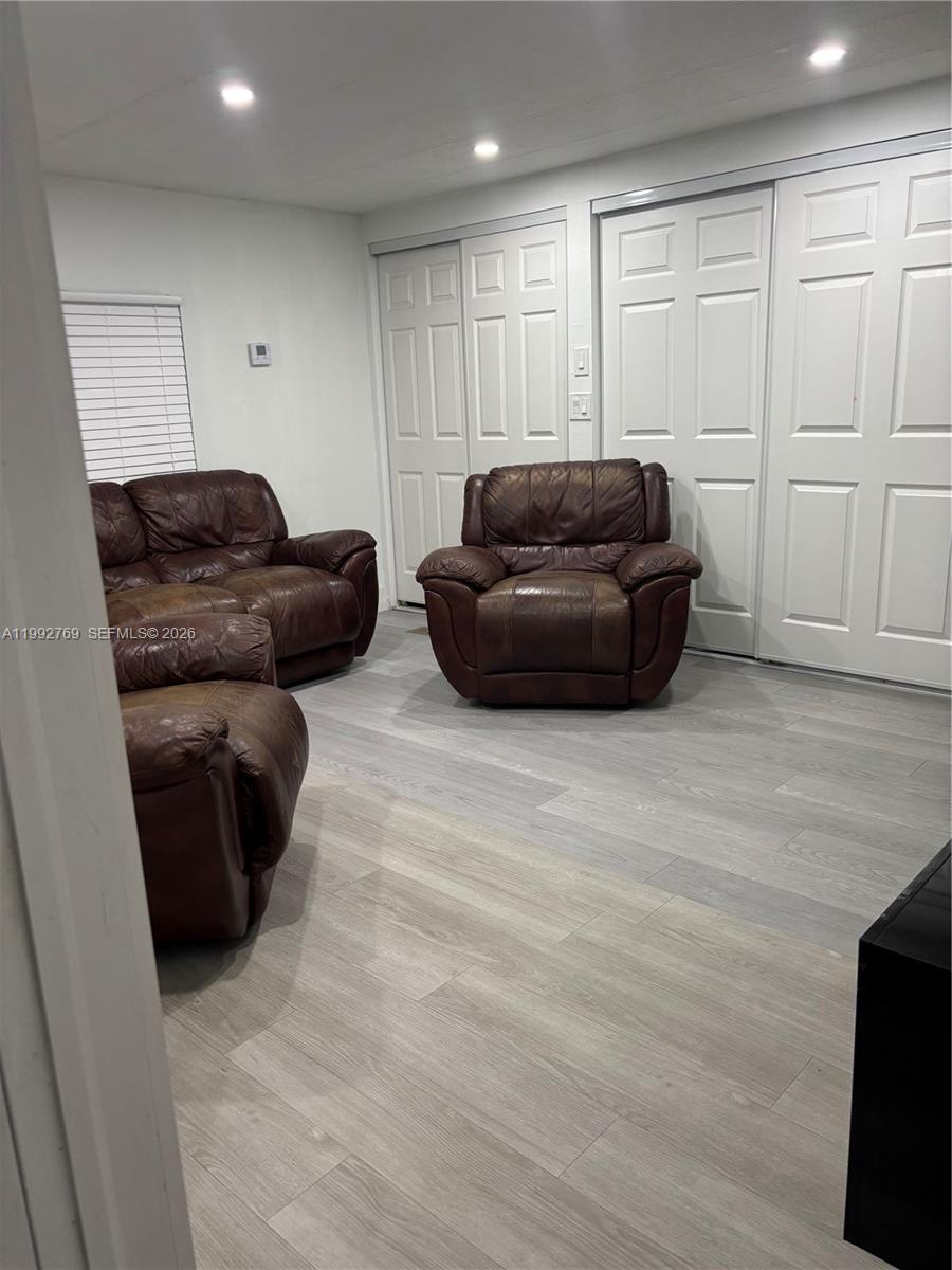 University Lakes - Residential