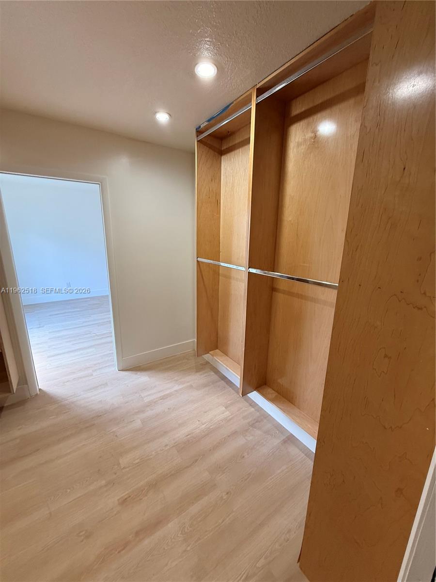 CHATELAINE - Residential