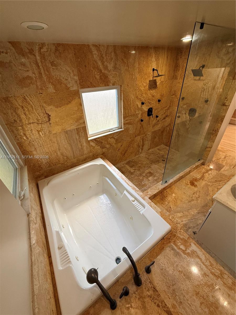 CHATELAINE - Residential