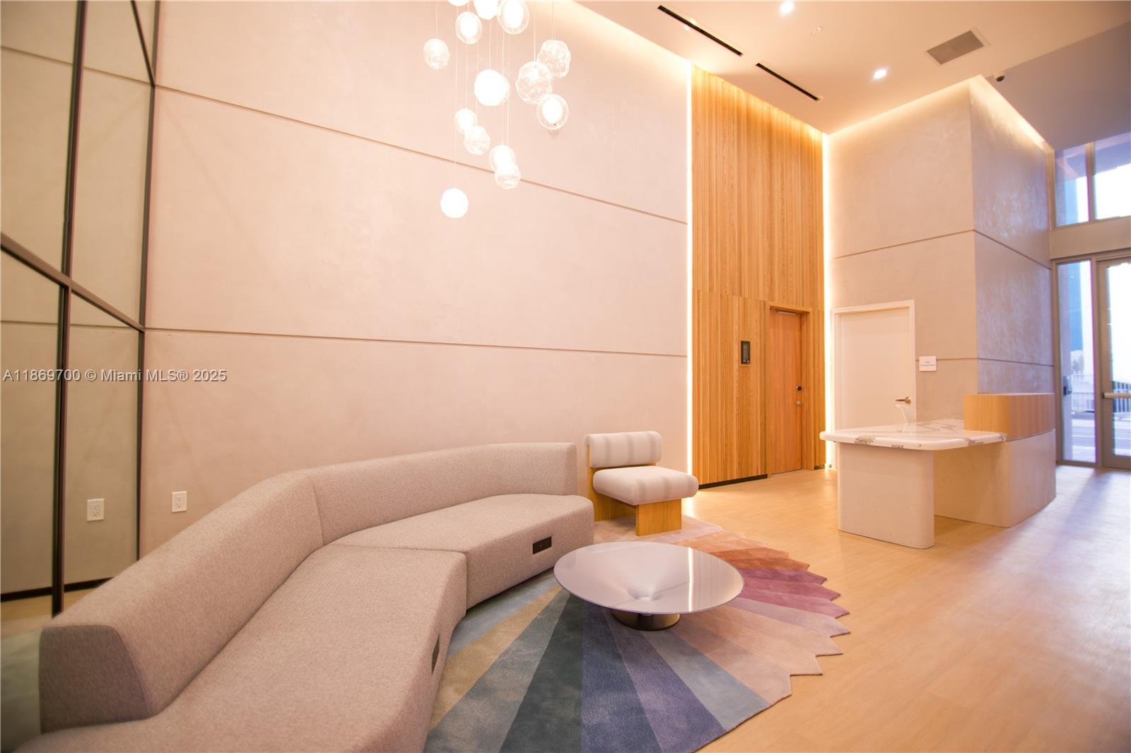 YOTELPAD MIAMI - Residential