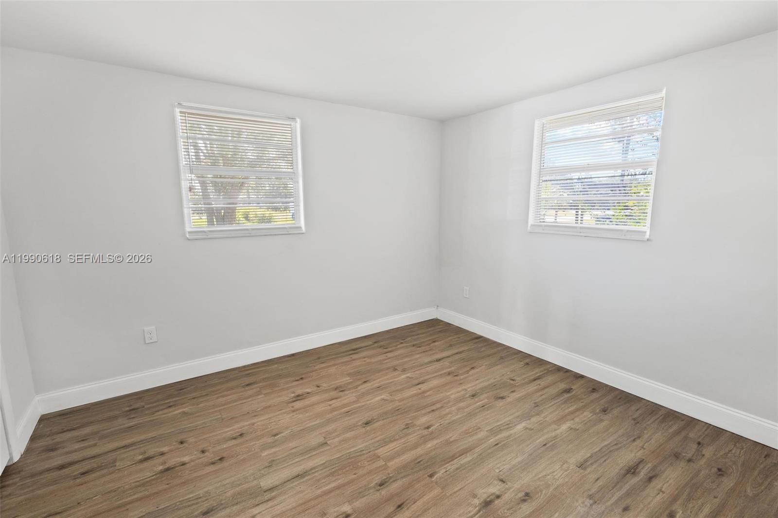 SUNN LAKES - Residential Income