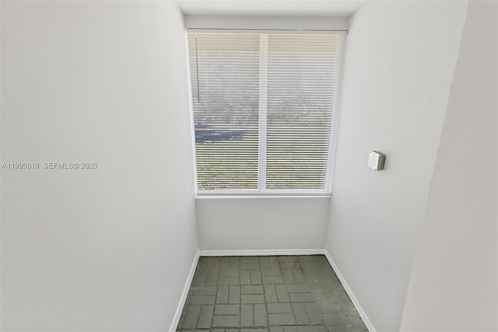 SUNN LAKES - Residential Income