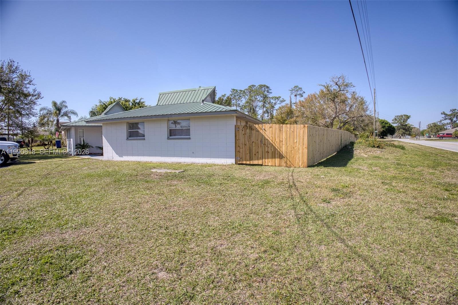 SUNN LAKES - Residential Income