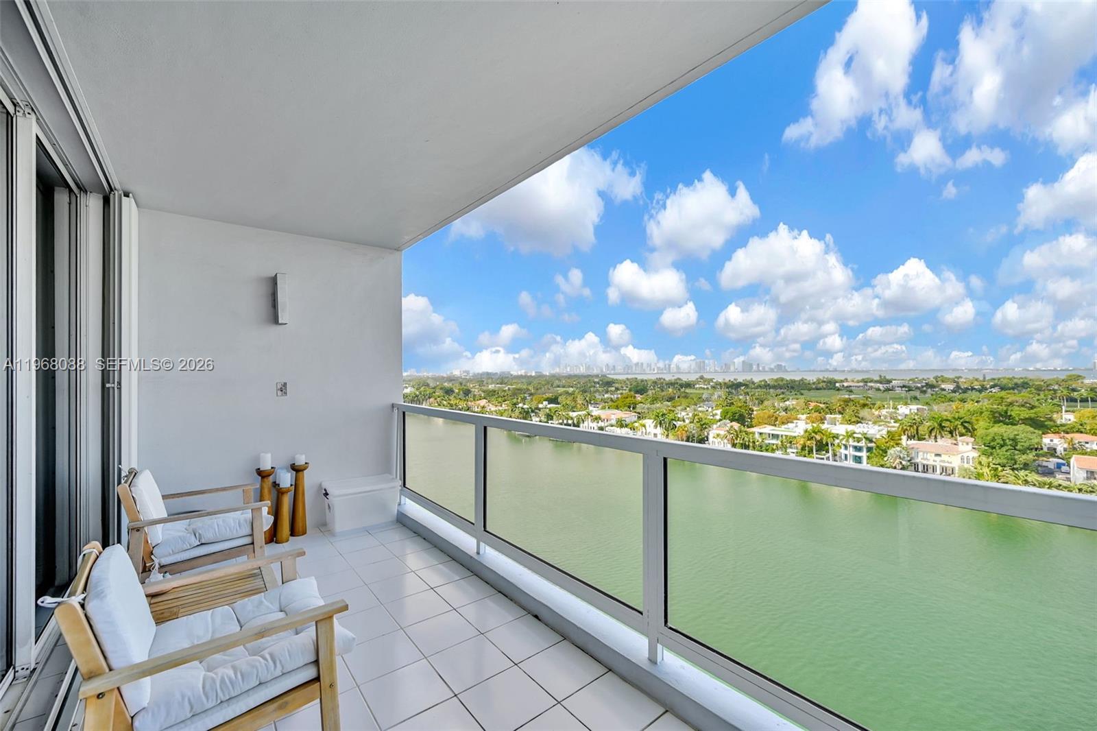 5700 Collins Ave 12K