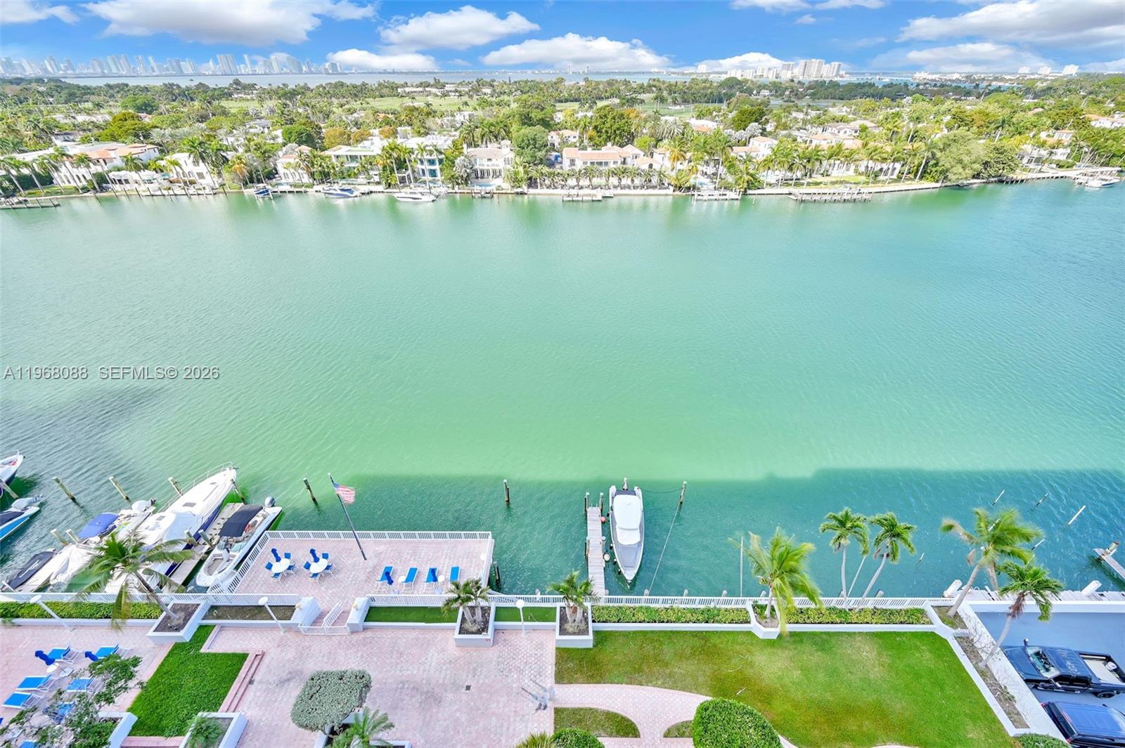 5700 Collins Ave 12K