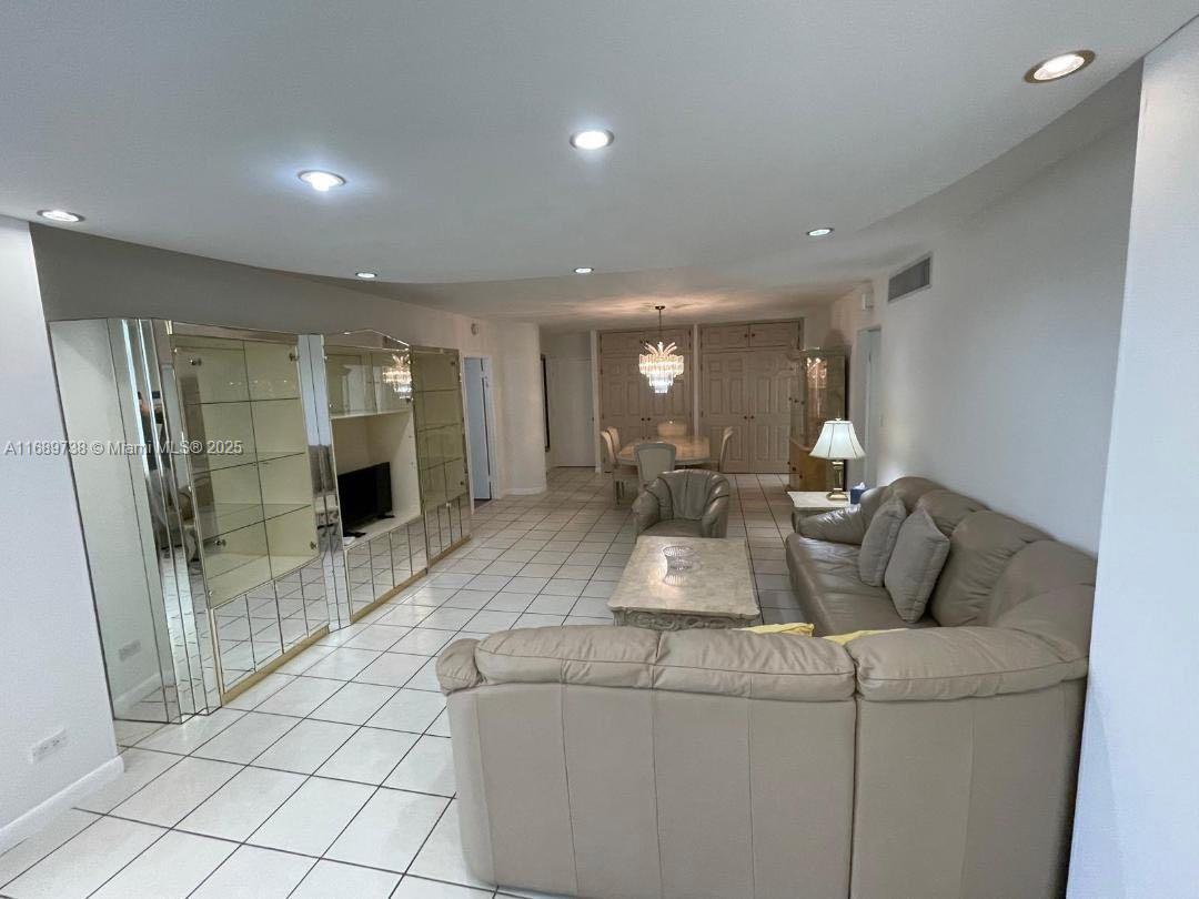 THE CARRIAGE CLUB NORTH C - Residential