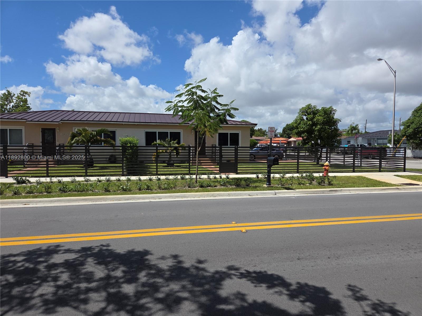 HIALEAH 8TH ADDN - Residential Lease