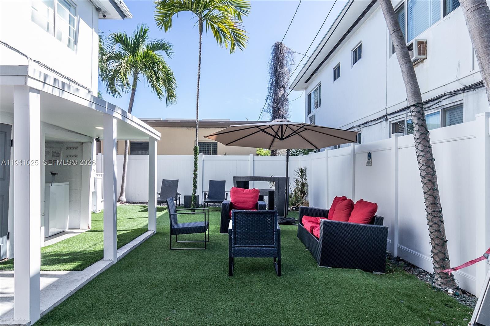 HAPPY APARTMENTS CONDO - Residential Lease