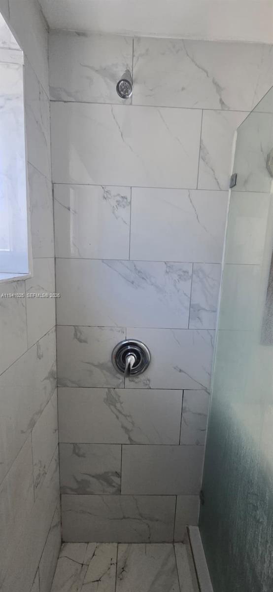 HAPPY APARTMENTS CONDO - Residential Lease