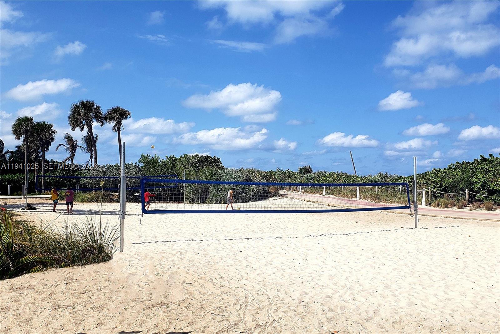 HAPPY APARTMENTS CONDO - Residential Lease