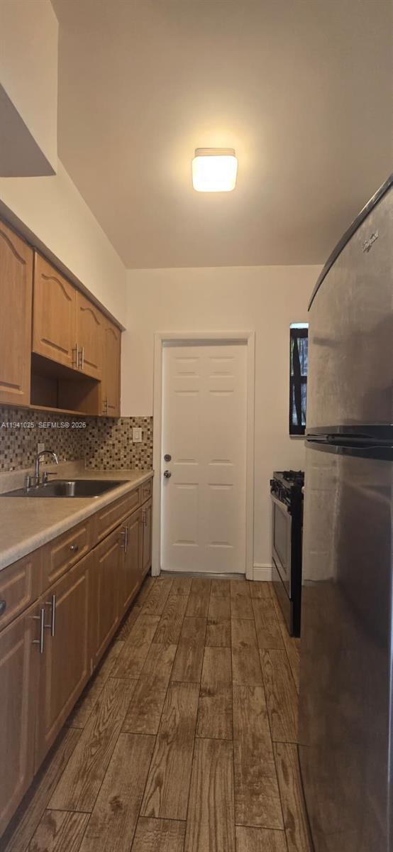 HAPPY APARTMENTS CONDO - Residential Lease