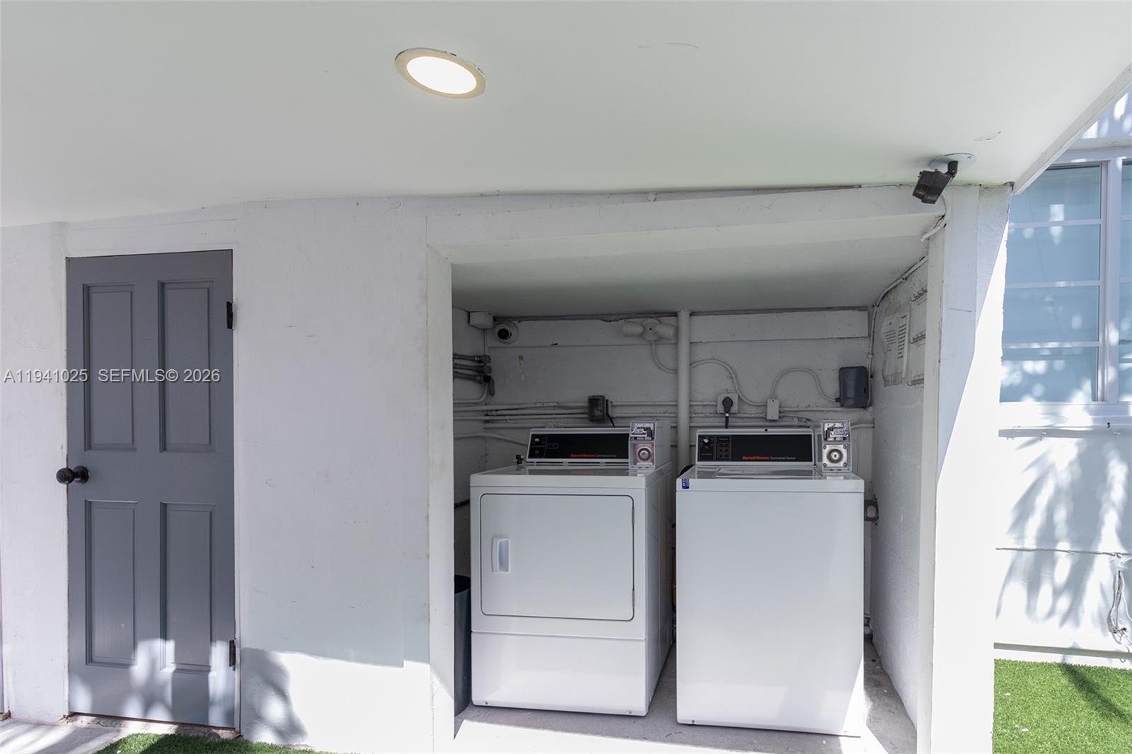 HAPPY APARTMENTS CONDO - Residential Lease