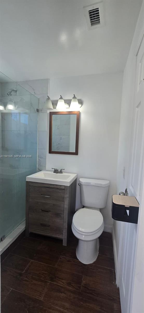 HAPPY APARTMENTS CONDO - Residential Lease