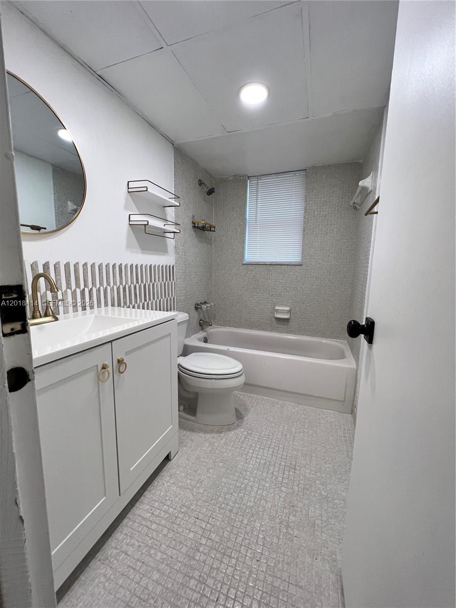 COURTYARDS OF BROWARD - Residential