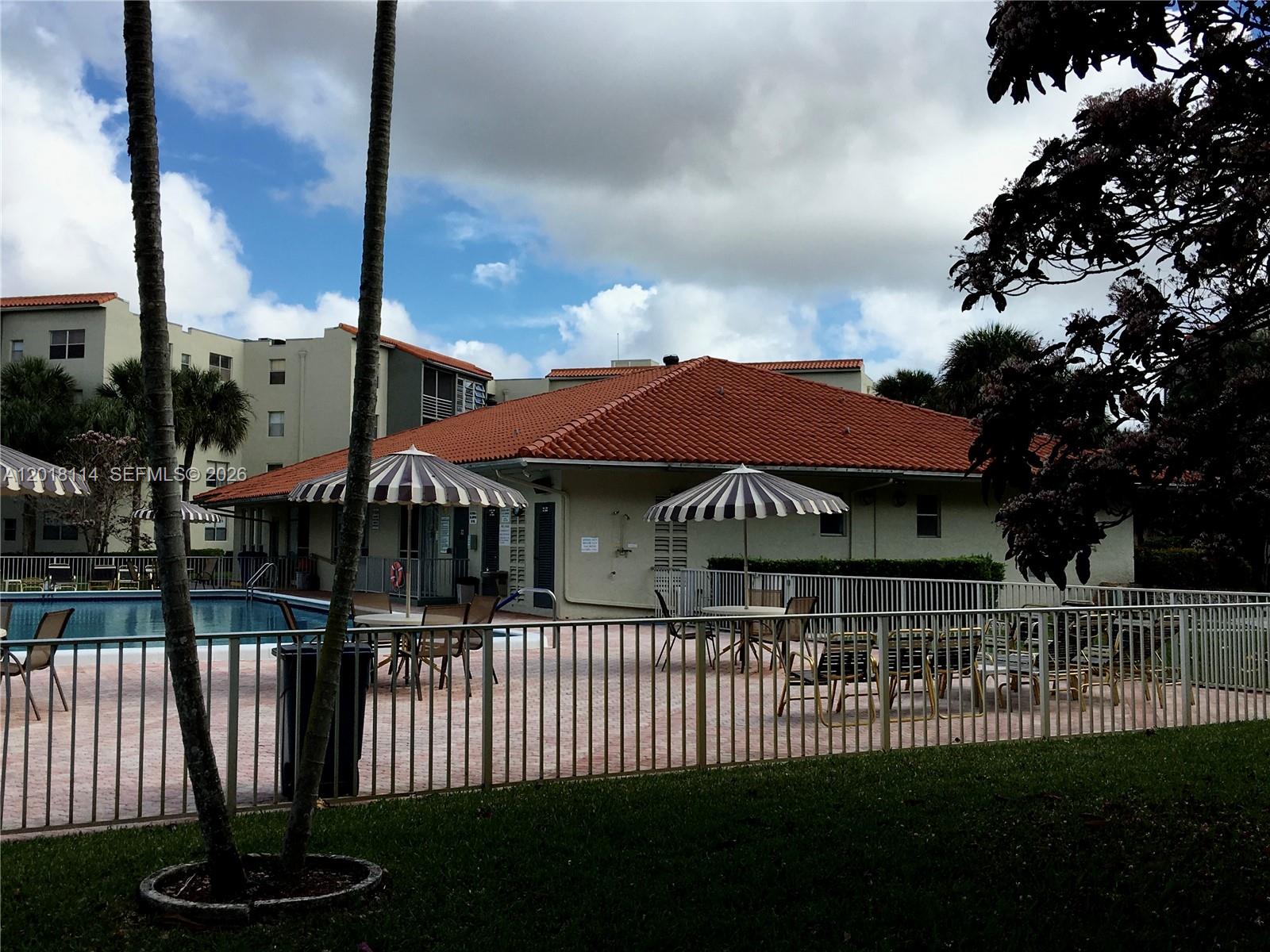 COURTYARDS OF BROWARD - Residential