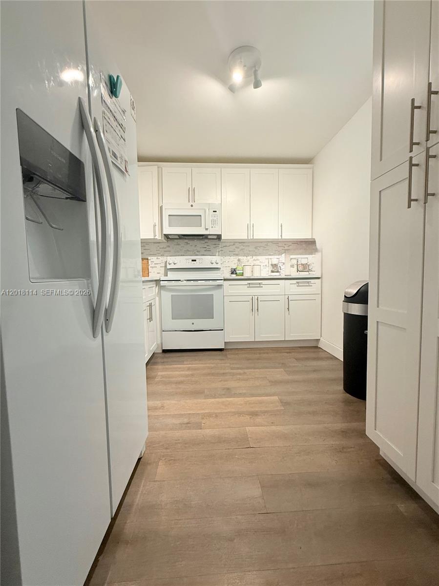 COURTYARDS OF BROWARD - Residential