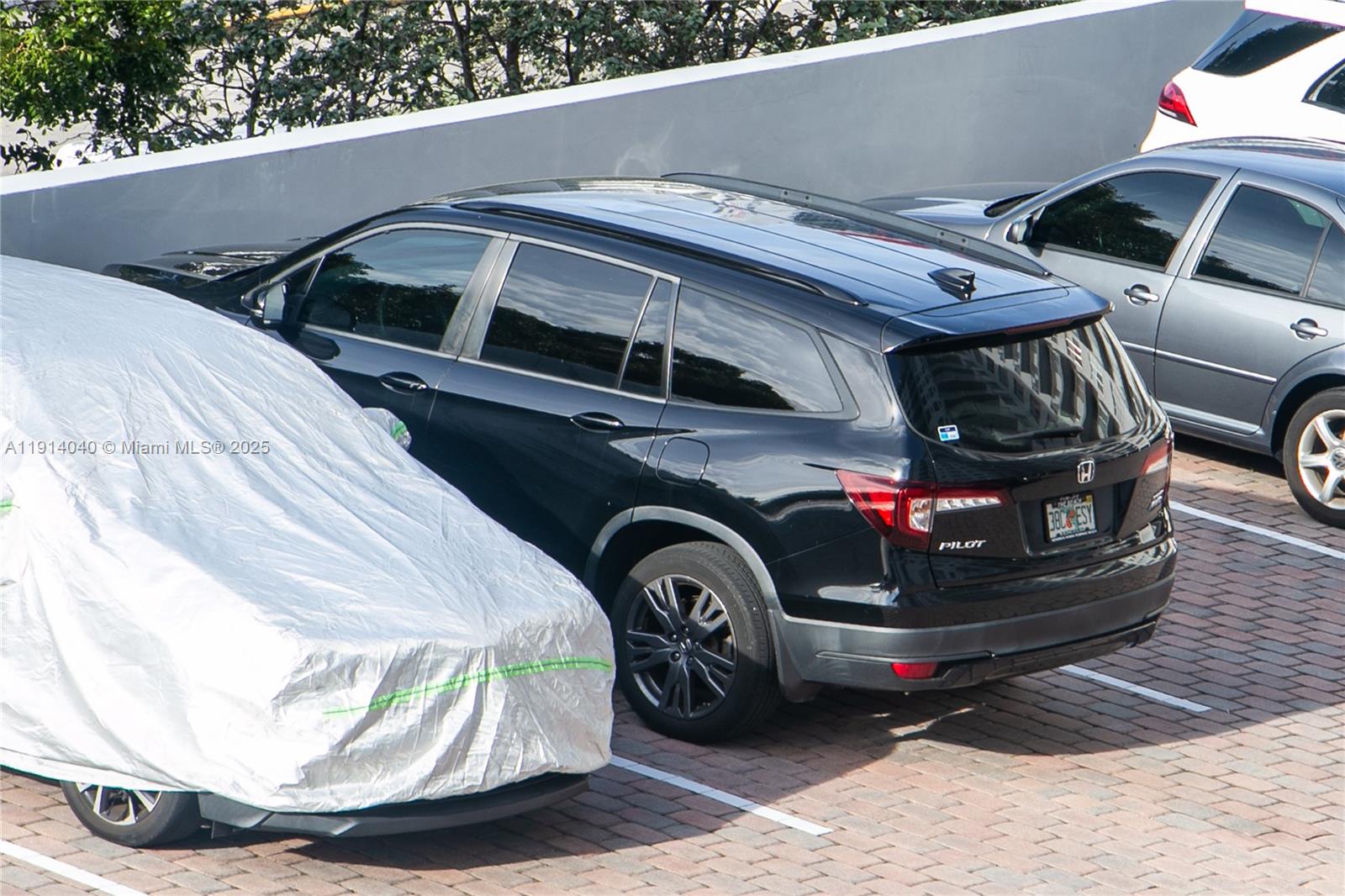 GOLDEN SURF TOWERS CONDO - Residential Lease