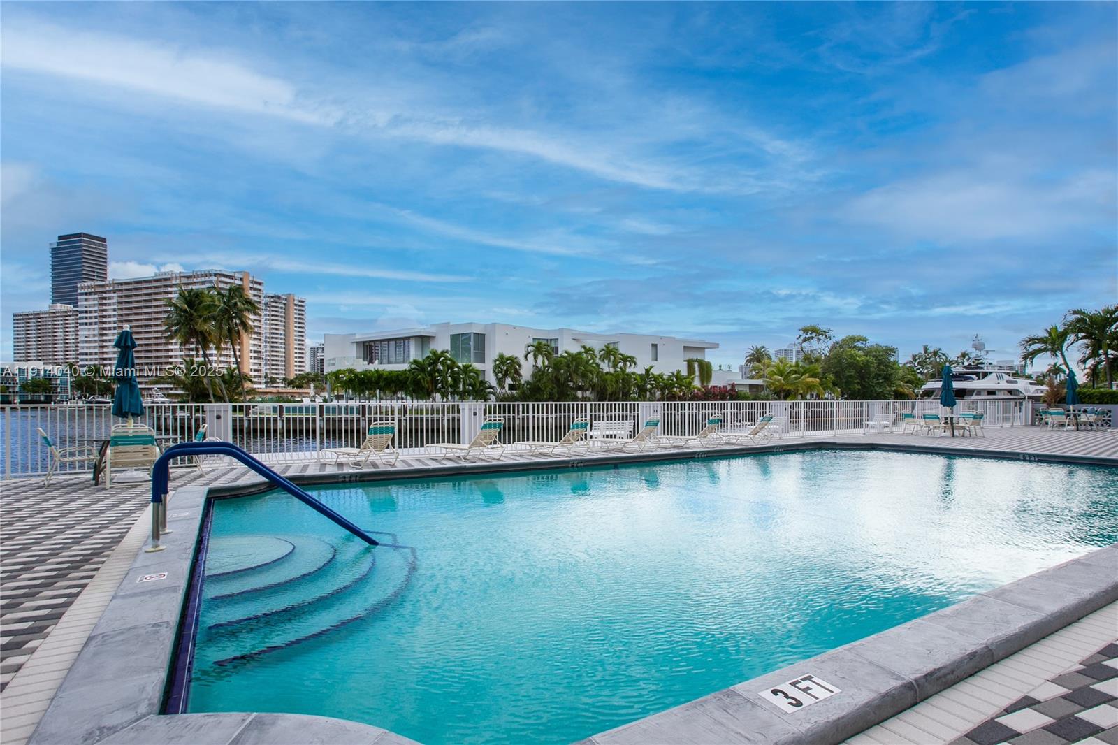 GOLDEN SURF TOWERS CONDO - Residential Lease