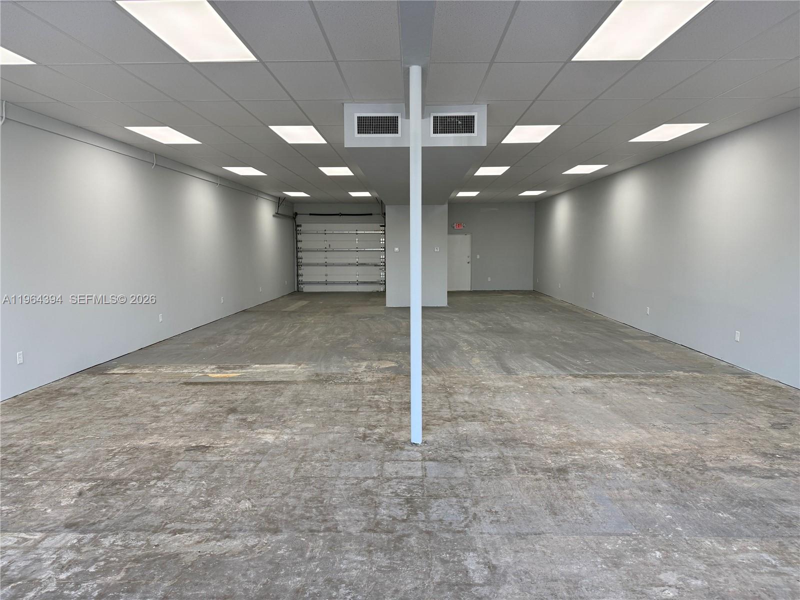 1040 E Oakland Park Blvd 1040-42