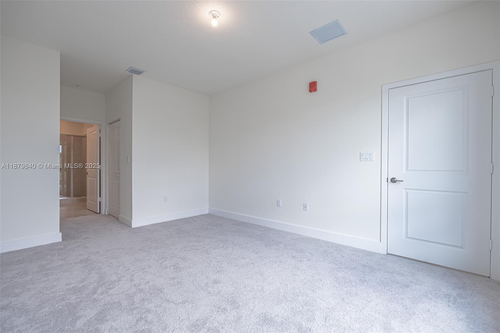 DOWNTOWN DORAL SOUTH PHAS - Residential