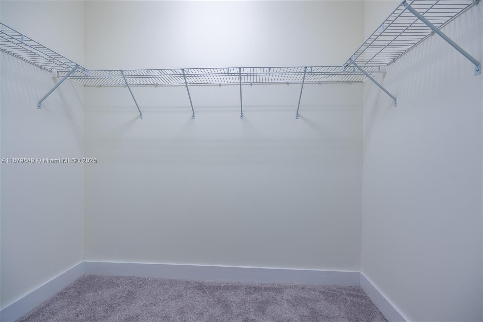 DOWNTOWN DORAL SOUTH PHAS - Residential