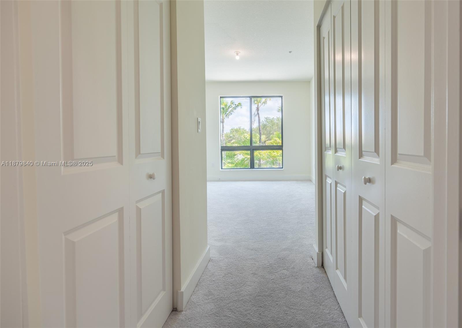 DOWNTOWN DORAL SOUTH PHAS - Residential