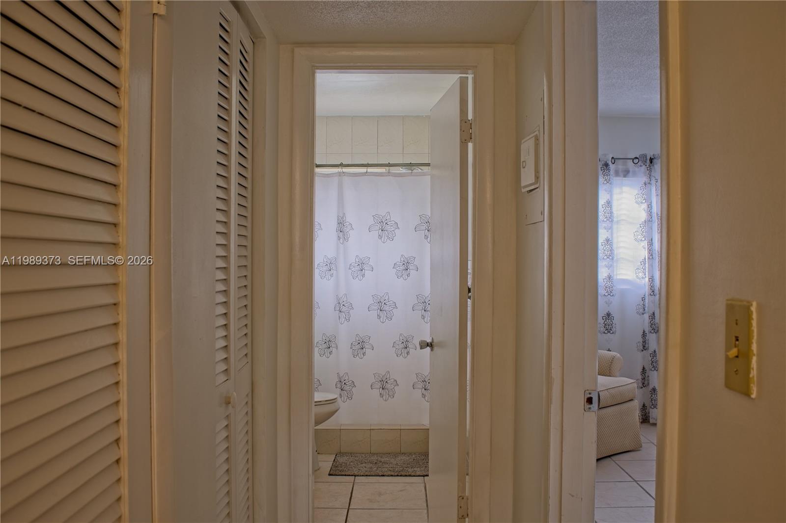 BEVERLY HILLS CONDO NUMBE - Residential