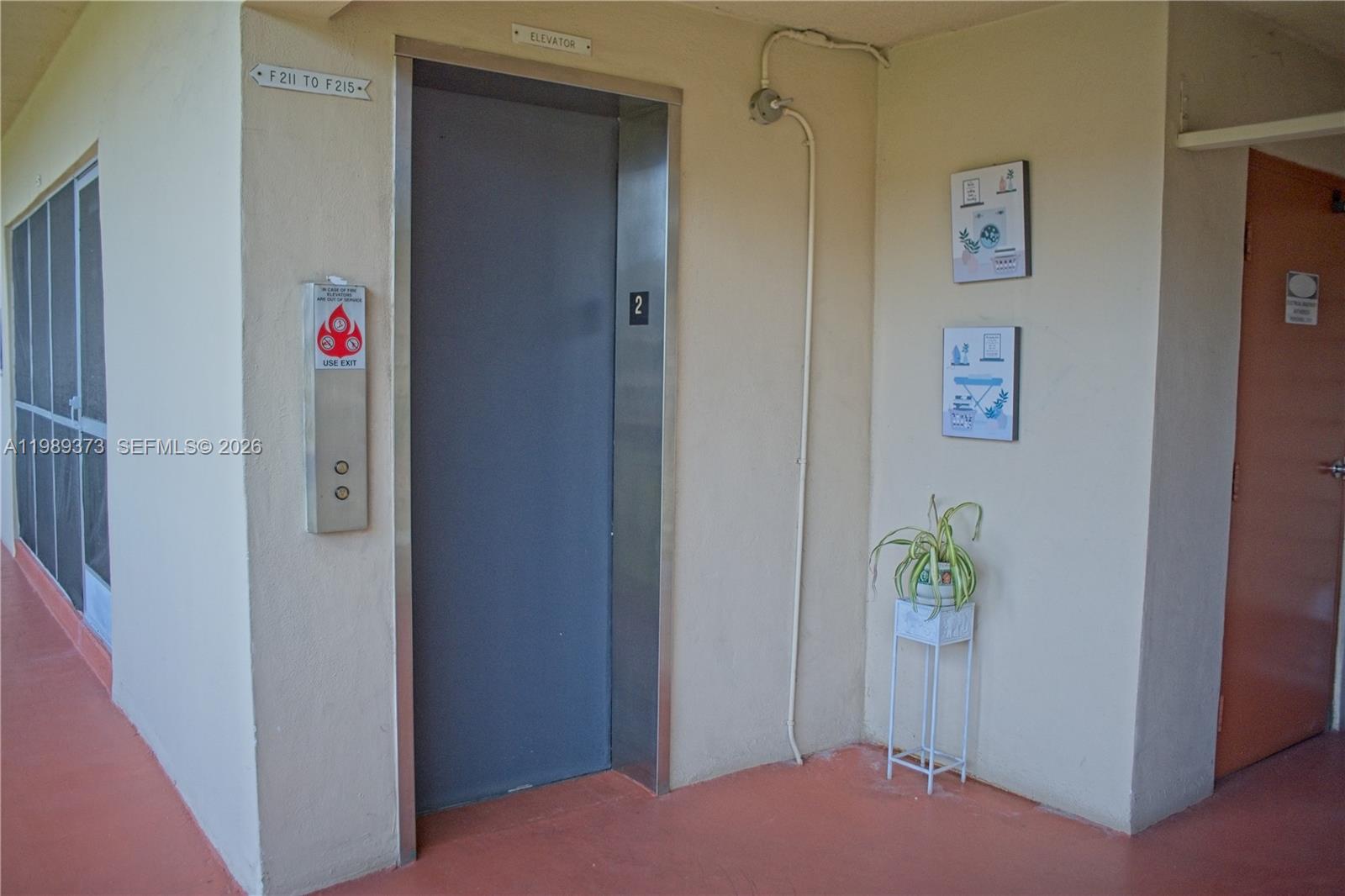 BEVERLY HILLS CONDO NUMBE - Residential
