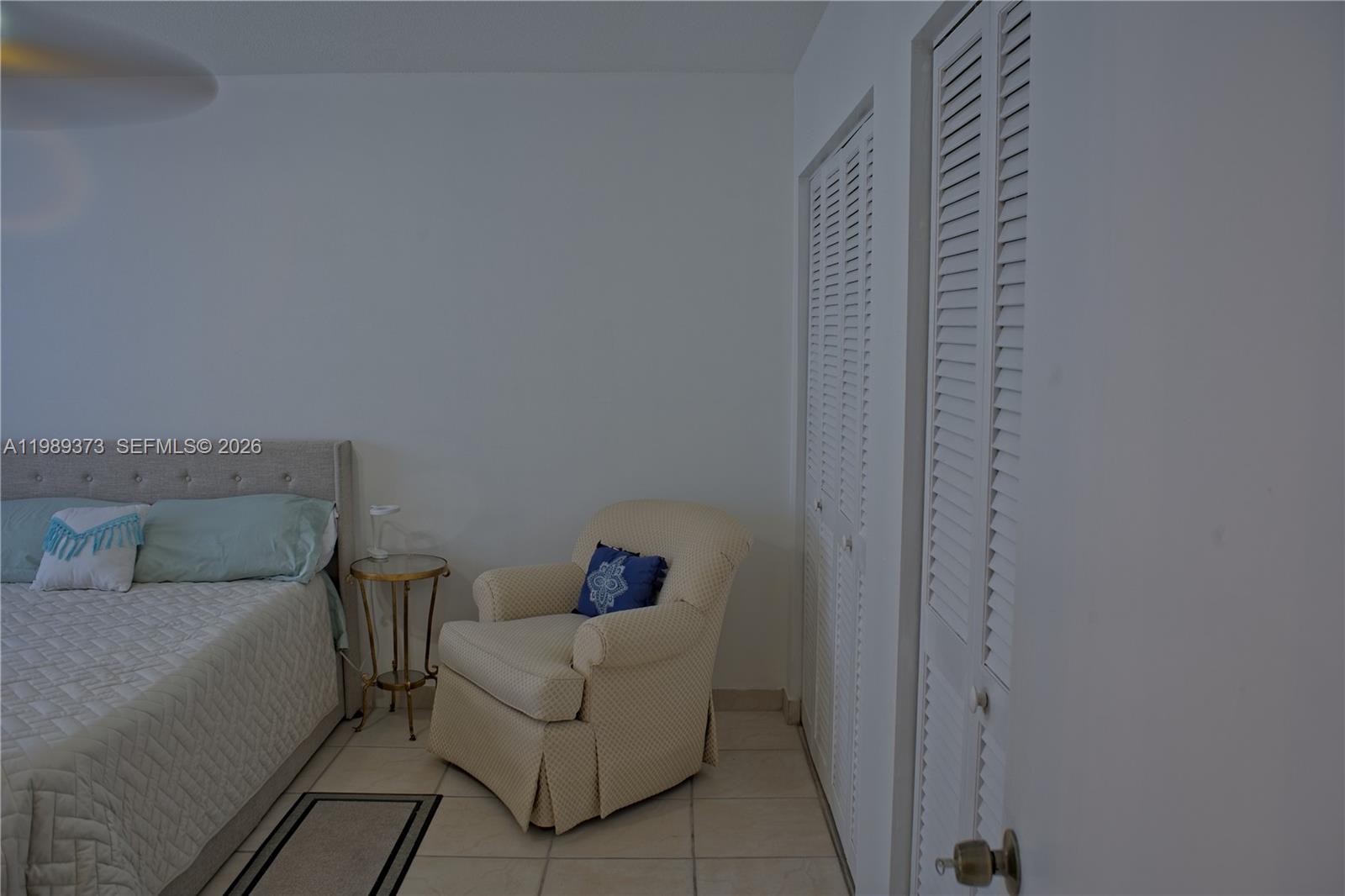 BEVERLY HILLS CONDO NUMBE - Residential