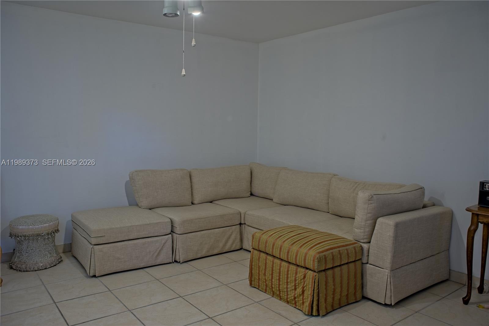 BEVERLY HILLS CONDO NUMBE - Residential