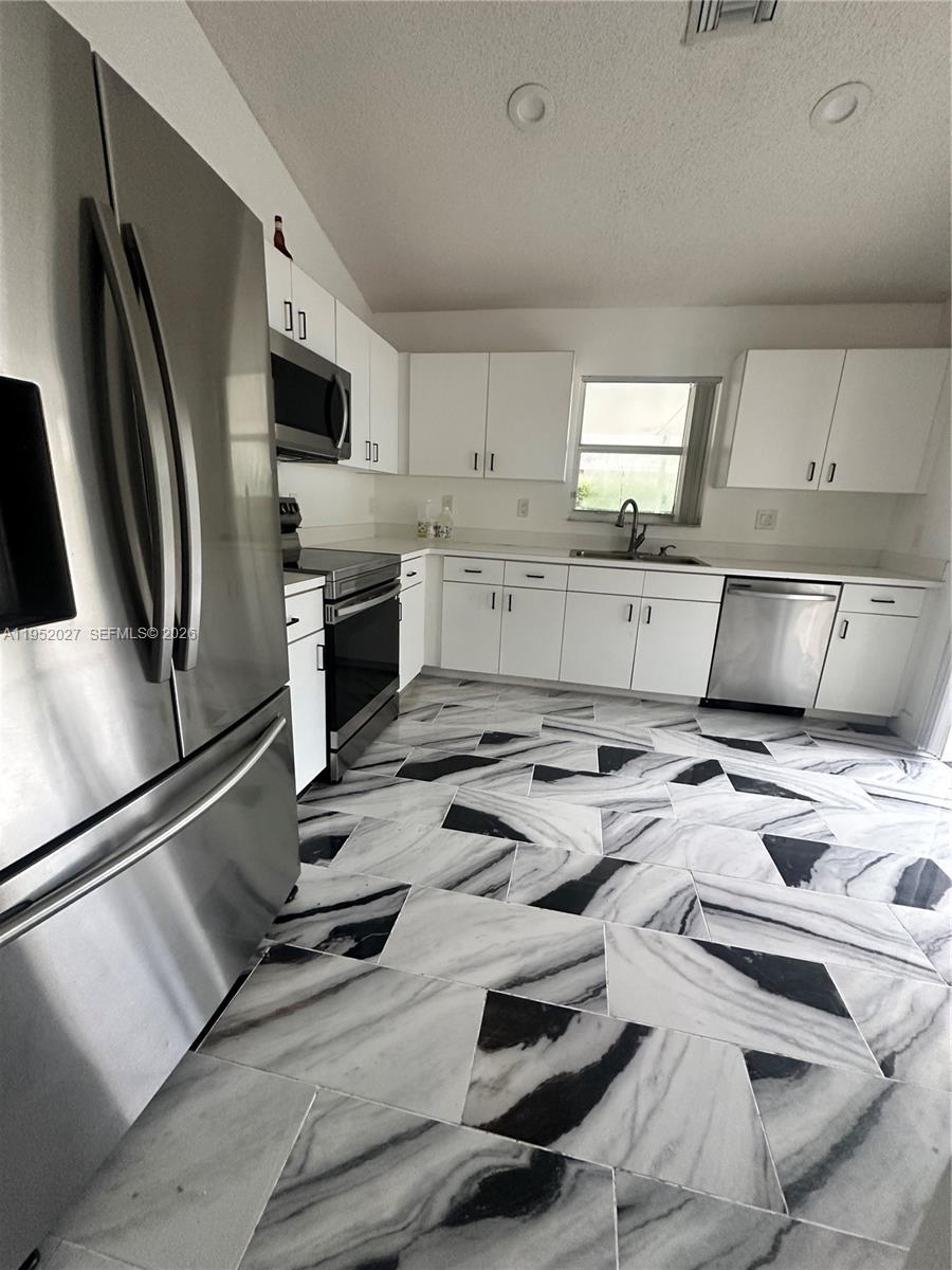 KEYS-GATE NO 2 - Residential