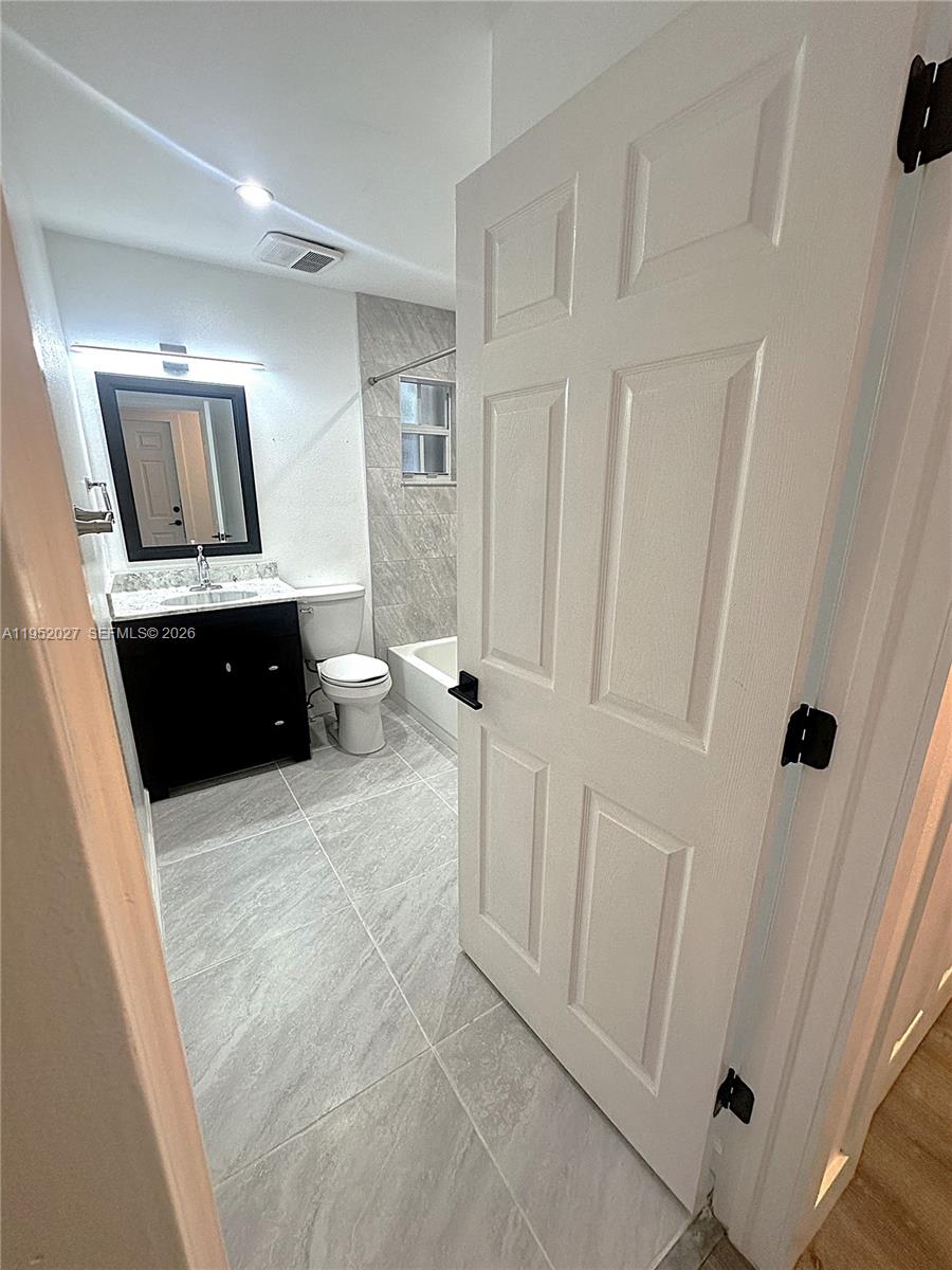 KEYS-GATE NO 2 - Residential