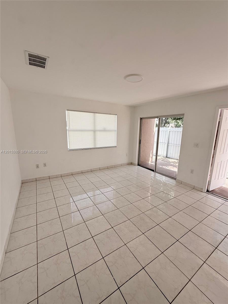 SOUTH BAY ESTATES - Residential Lease