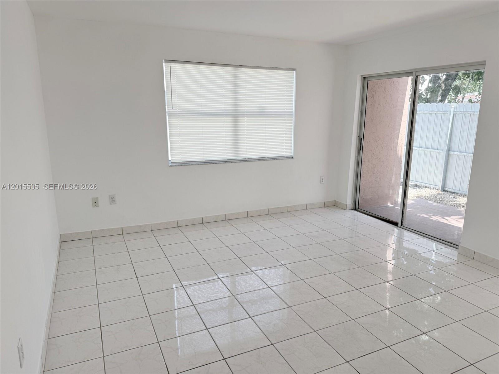 SOUTH BAY ESTATES - Residential Lease