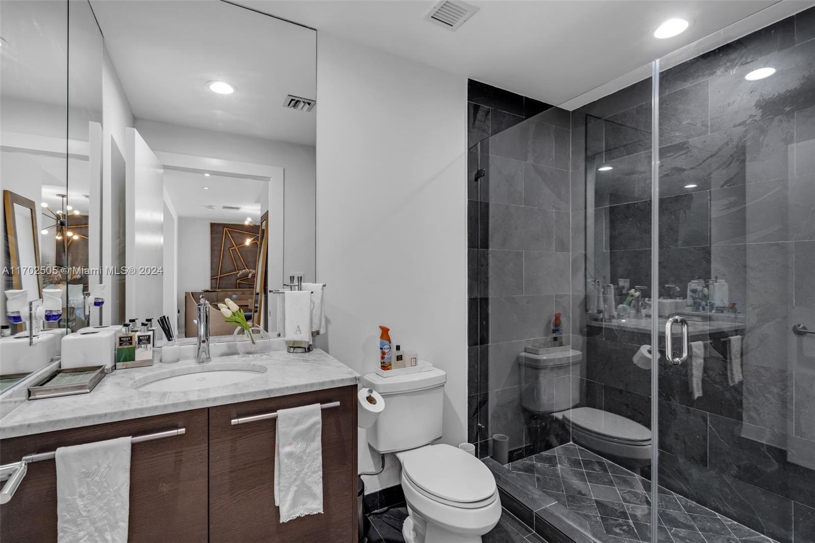 900 BISCAYNE BAY CONDO - Residential