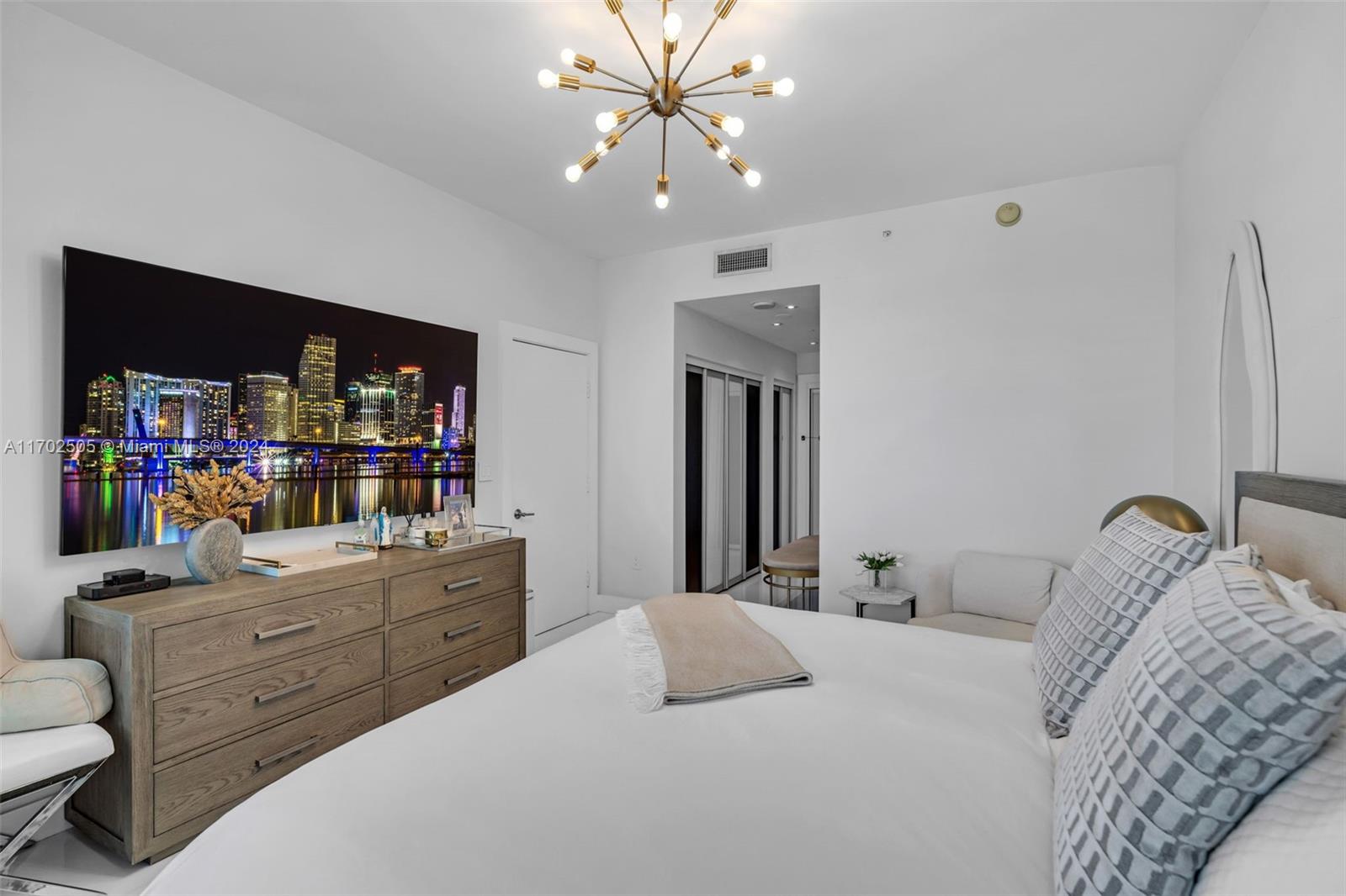 900 BISCAYNE BAY CONDO - Residential
