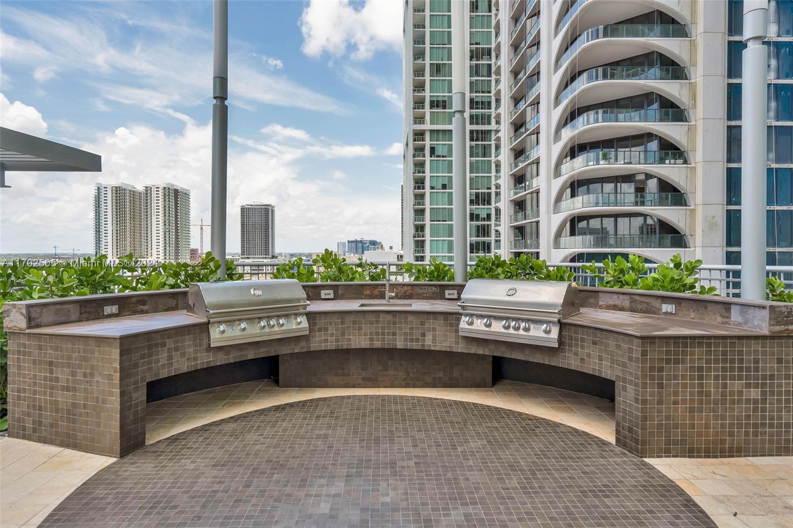 900 BISCAYNE BAY CONDO - Residential