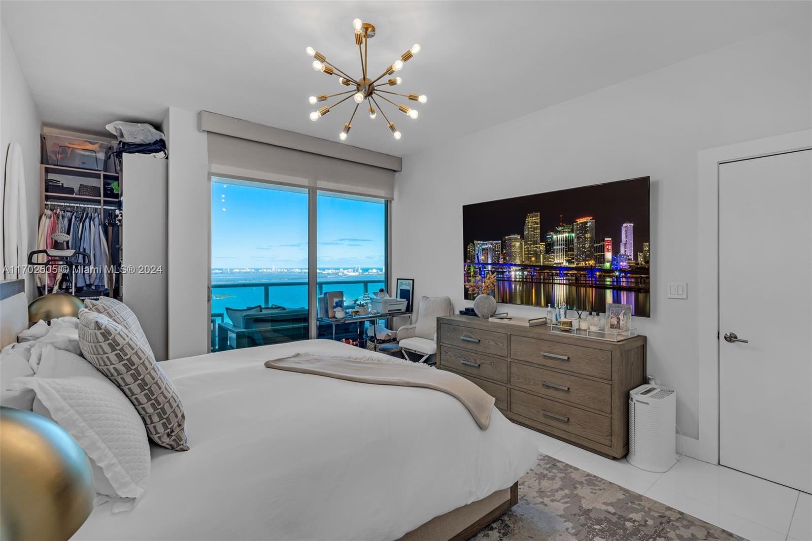 900 BISCAYNE BAY CONDO - Residential