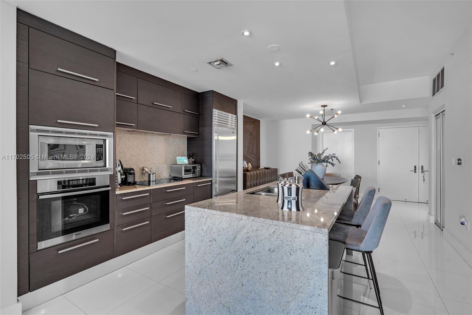 900 BISCAYNE BAY CONDO - Residential