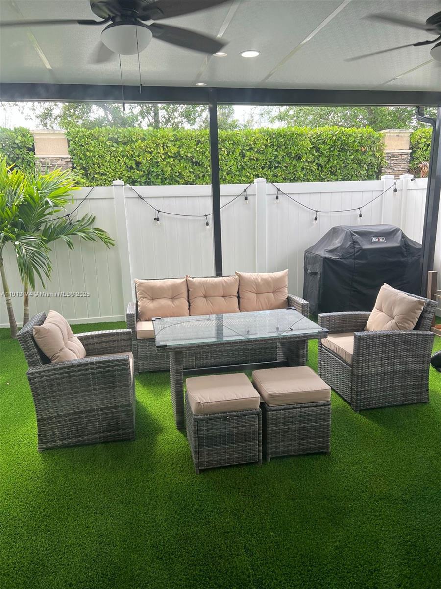 BELLAGIO VILLAS - Residential Lease