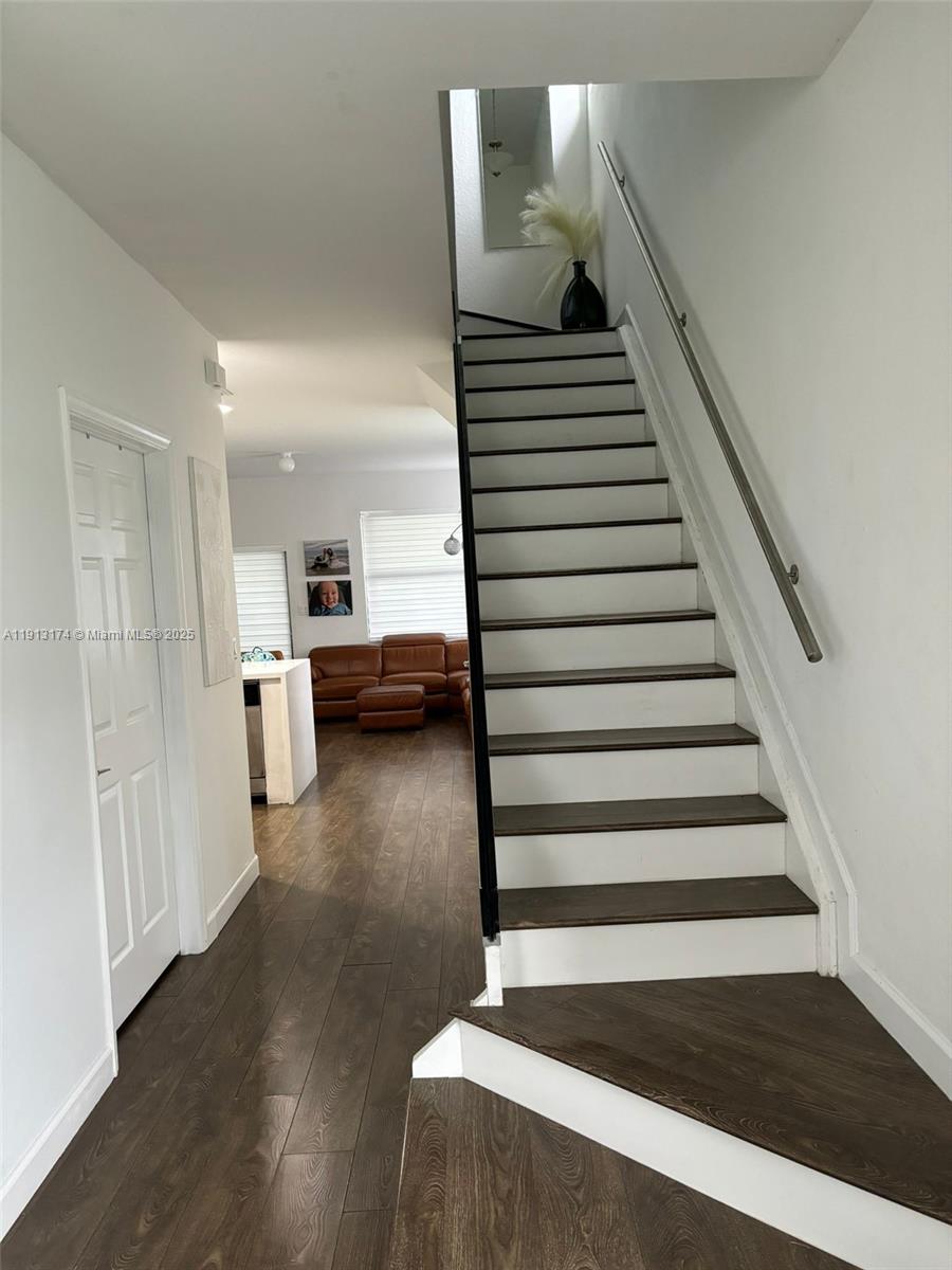 BELLAGIO VILLAS - Residential Lease