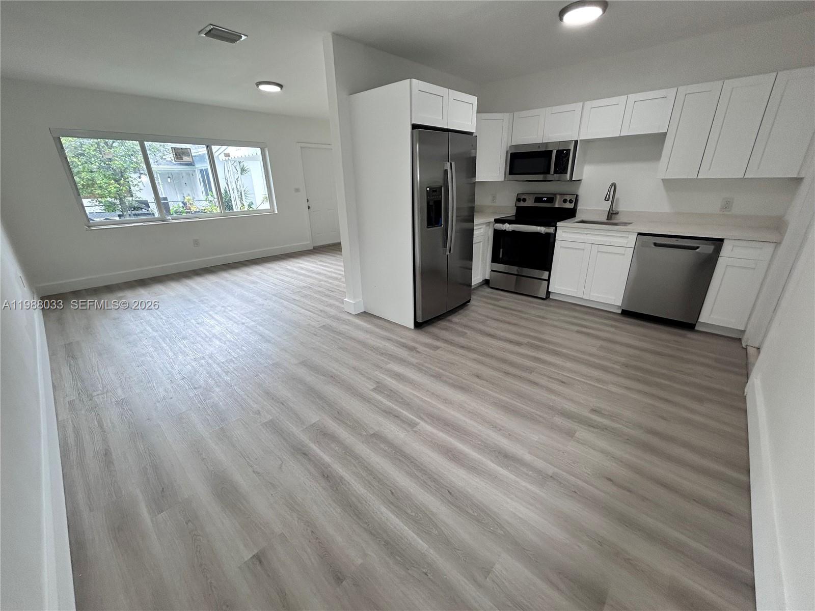 HIGHLAND PARK - Residential Lease