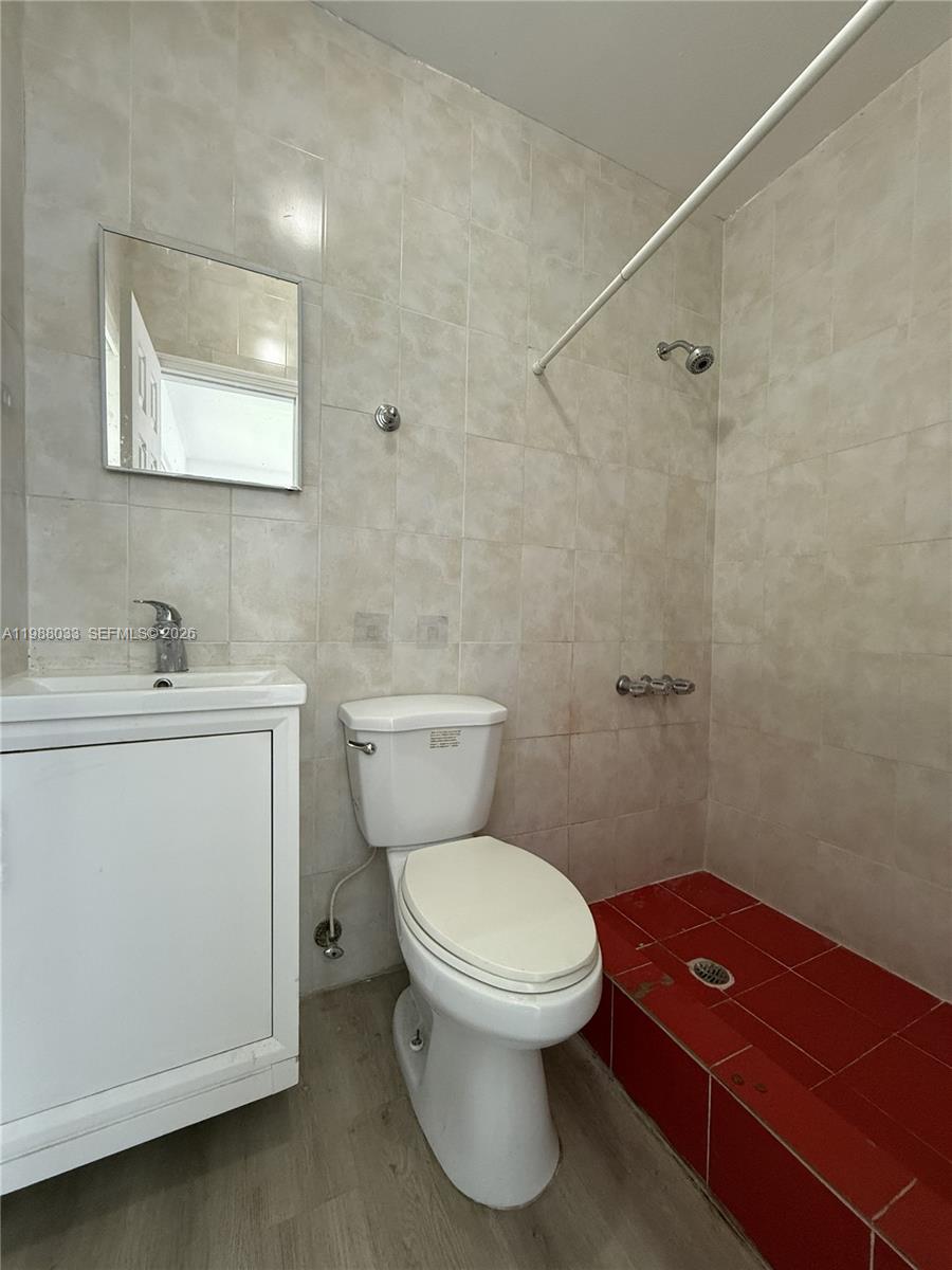 HIGHLAND PARK - Residential Lease