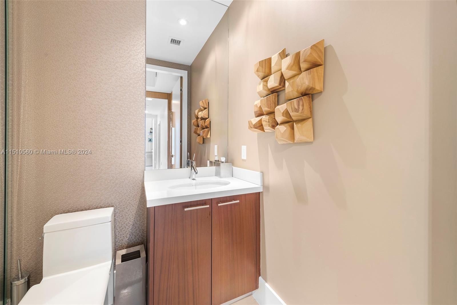 TDR TOWER II CONDO - Residential