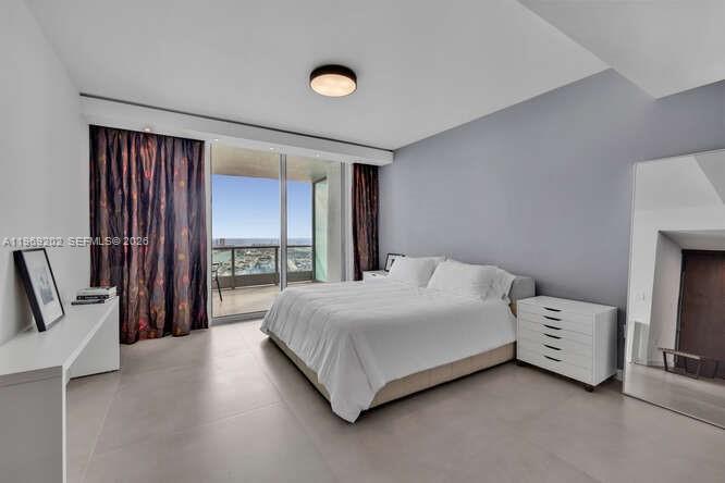 900 BISCAYNE BAY CONDO - Residential Lease