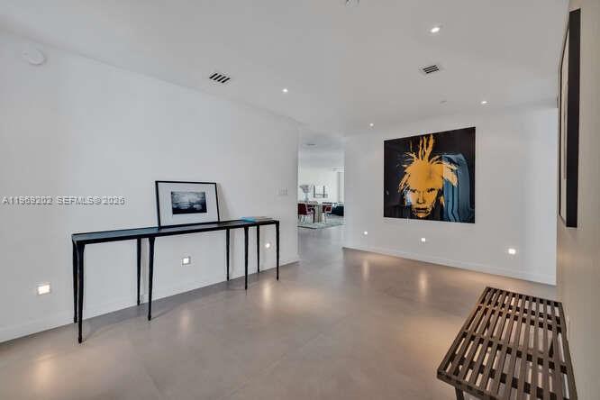 900 BISCAYNE BAY CONDO - Residential Lease