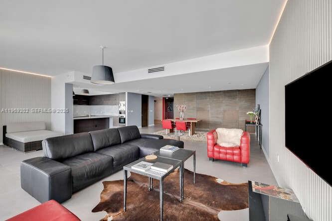 900 BISCAYNE BAY CONDO - Residential Lease