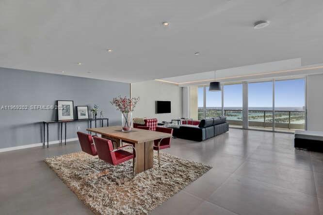 900 BISCAYNE BAY CONDO - Residential Lease