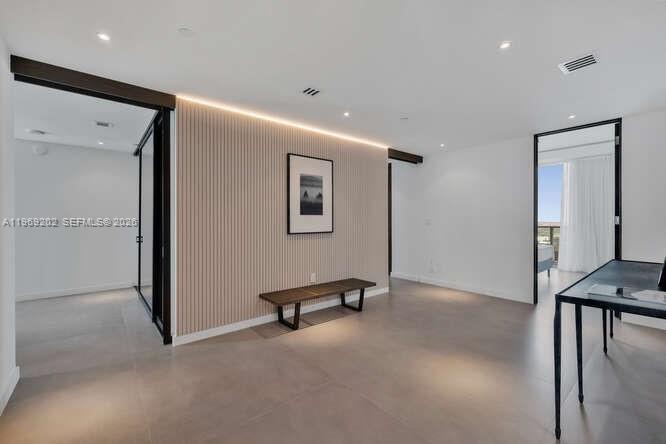 900 BISCAYNE BAY CONDO - Residential Lease